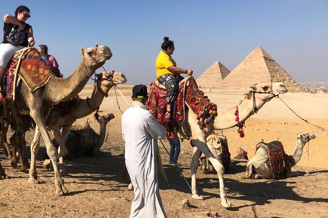 Private Half Day Pyramids Giza, Sphinx with Lunch and shopping - The camel ride and the view from higher ground