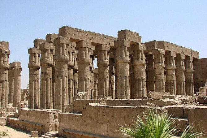 Private Over Day Tour to Luxor from Marsa Alam - The Colossi of Memnon, a short but worthwhile pause