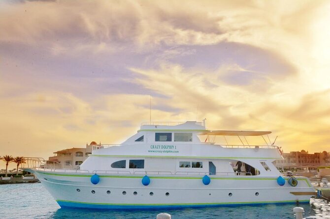Private sea trip Hurghada - Snorkeling, Fishing, or Scuba for Your Group