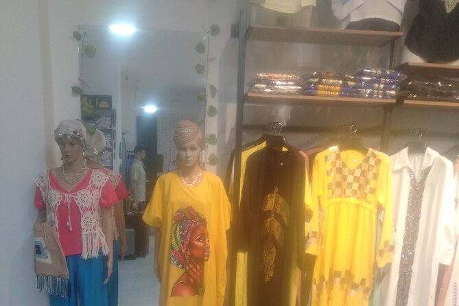 Private Shopping Tour in Cairo - The private format and four-hour schedule