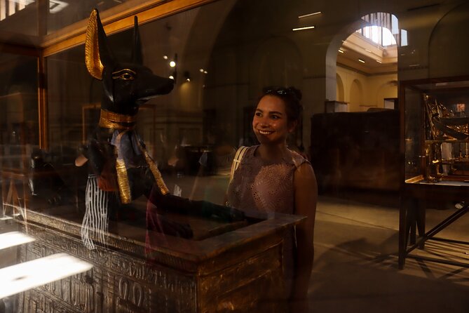 Private Tour: Discover Giza Pyramids, Sphinx & Egyptian Museum - The Sphinx and Valley Temple in a compact visit