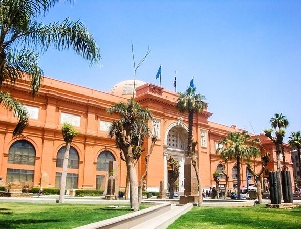 Private Tour: Giza Pyramids, Sphinx, Egyptian Museum, Khan el-Khalili Bazaar - Key points at a glance