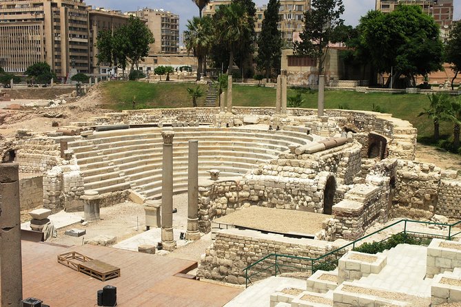 Private tour to Alexandria from Giza with Lunch and Entrance fees - Descending into the Kom el Shoqafa Catacombs