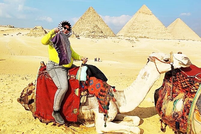 Private tour to Giza, Sakkara, Memphis with Camel and Lunch - Lunch at a local restaurant
