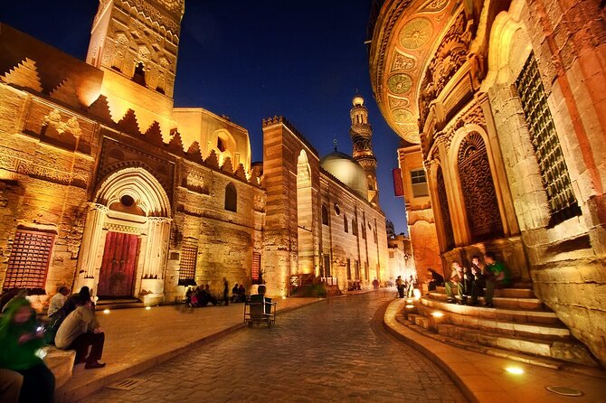 Private Tour to Khan el-Khalili from Cairo International Airport - Entering Khan el-Khalili, Cairo’s old market district