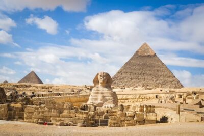 Private Tour To Pyramids of Giza Memphis Saqqara With Lunch