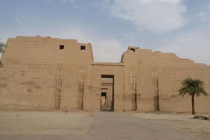 Private Tour to Valley of the Queens, Valley of the Artisans, and Habu Temple - Transport, timing, and what the $57 covers