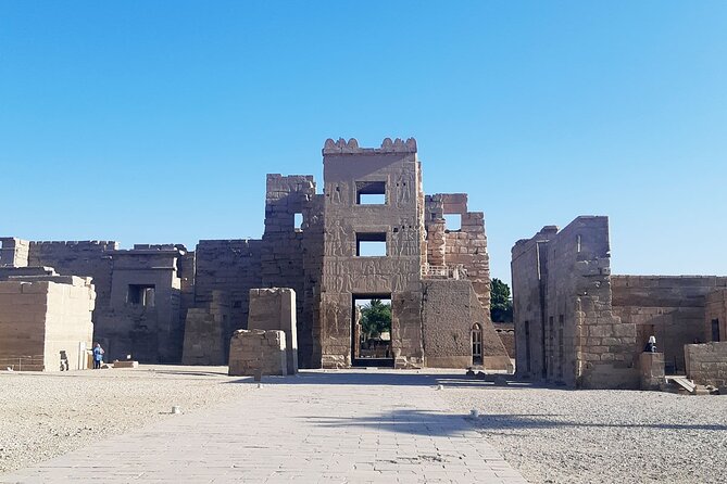 Private tour West Bank Luxor, Valley of the Kings, temples, lunch - What the private format really means
