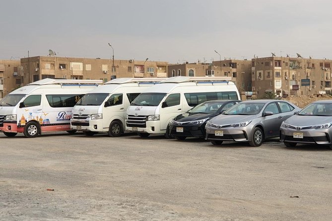 Private Transfer from Cairo Airport - Finding the driver outside Cairo International Airport
