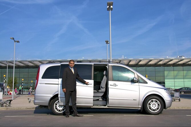 Private Transfer from Luxor to Marsa Alam City - Nile Valley views and the Eastern Desert