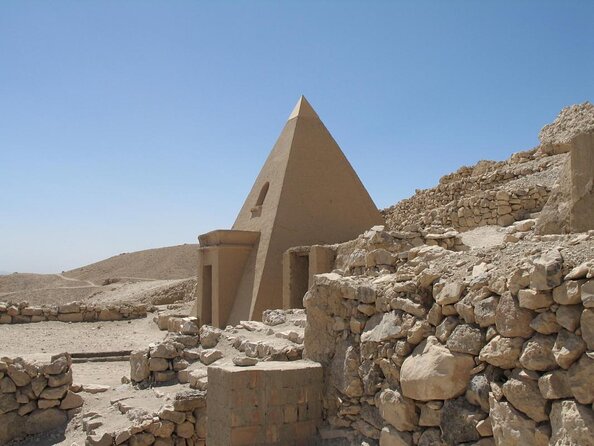 Private VIP Day trip: 5 temples, lunch,felucca and sound and light - Five West Bank Sites in One Long Day