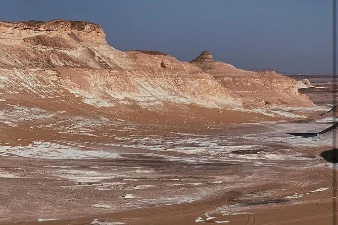 Private White Desert tour one Full day from Cairo - A guide can make or break a long desert day