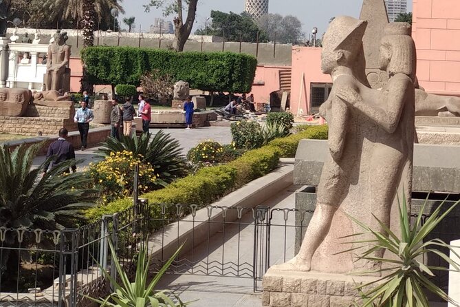 Pyramids of Giza & Museum & Bazaar from Cairo private - Guide language and on-the-day communication