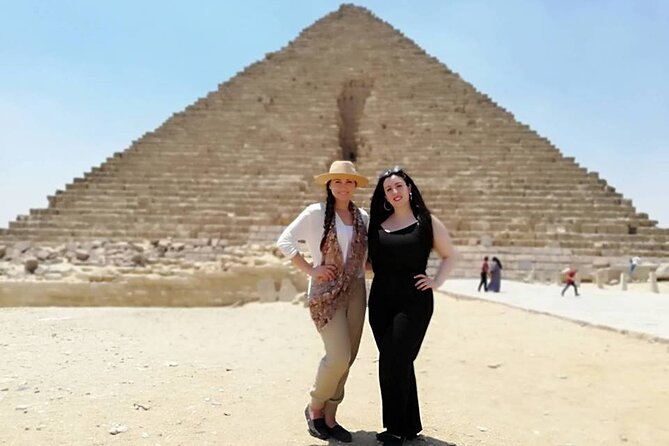 Pyramids of Giza & Sphinx - The pyramids: a powerful first stop