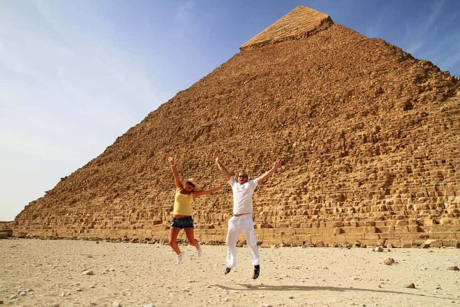 Sharm El-Sheikh: Full-Day Tour of Cairo and Pyramids by Bus - Optional Nile boat trip and photography