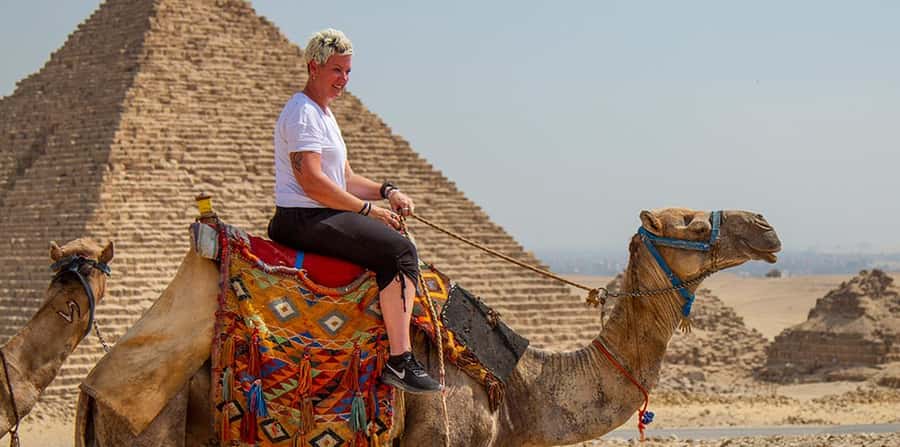 Sharm El Sheikh: Great Pyramids, Sphinx, Museum Tour by Bus - Seeing the Great Pyramid at the Giza Plateau