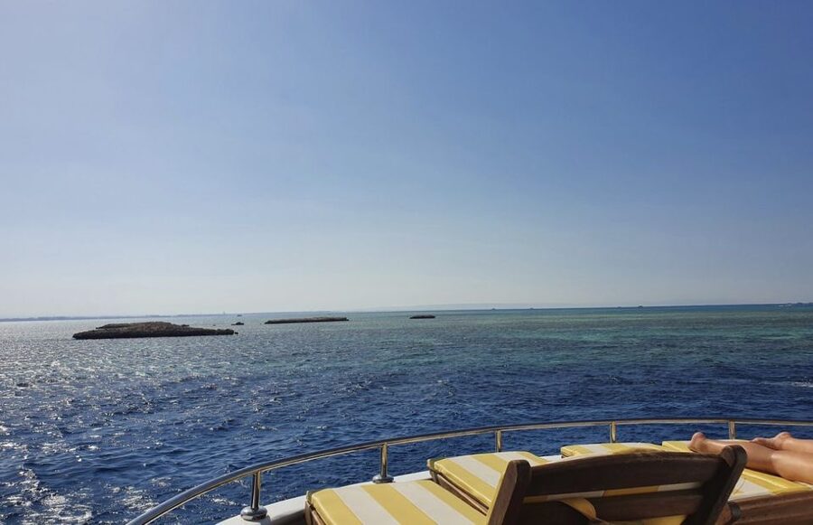 Sharm el-Sheikh: Premium Ras Mohammed & White Island Cruise - How the crew affects the day