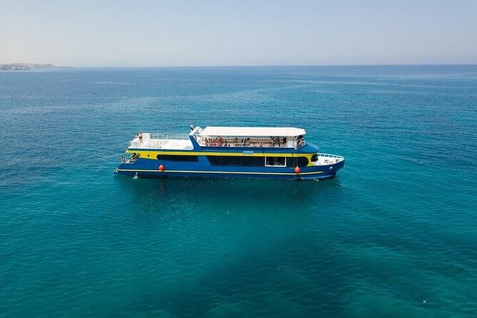 Snorkeling excursion in semi-submarine withِ transfer - Hurghada - What this Hurghada semi-submarine trip is really like