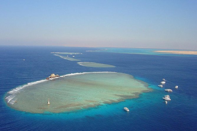 Sorkeling Trip to the White Island & Ras Mohammed - The ride from the dock to the reefs