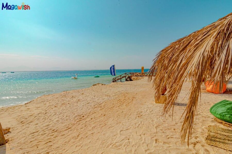 Speedboat,Parasailing, Snorkeling & Piece Of Paradise Island - Choosing between Orange Bay, Magawish, and Nemo Island