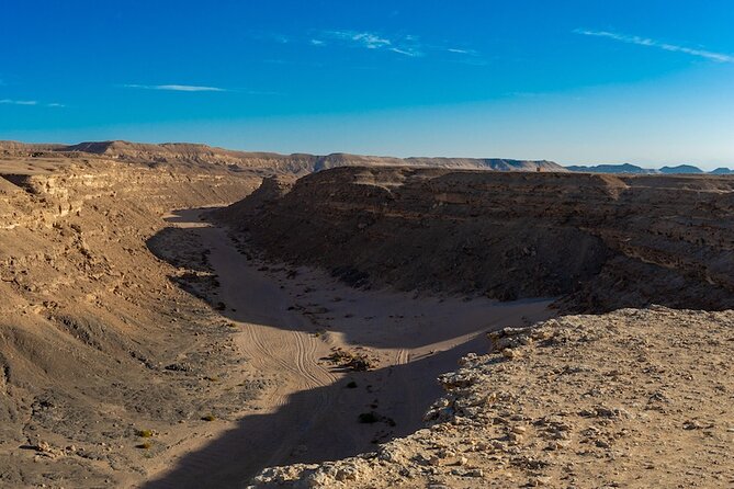 Sunset Luxury Experience to Dry Canyon Wadi Belli - Bedouin hospitality, snacks, and the oasis