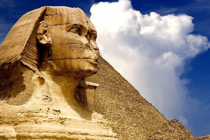 The Giza Pyramids & The museum of Egyptian civilization - What the private format really adds