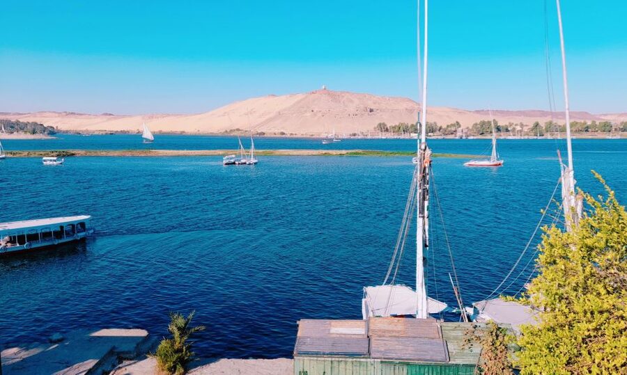 The Nile: Felucca Ride with Meal and Transfers - Koshary and the Meal Option