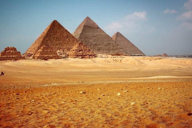 Top Attractions Tour in Giza Pyramids And Horse carriage With panoramic view - The panoramic view and horse carriage ride