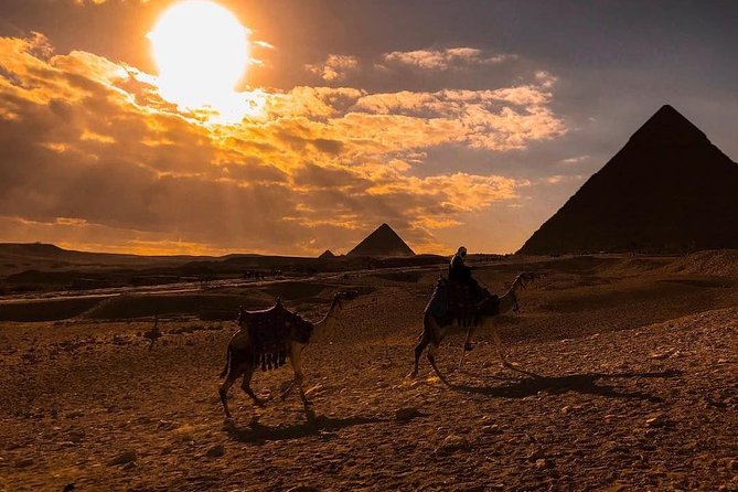 Top Attractions Tour in Giza Pyramids And Horse carriage With panoramic view - Hotel pickup and the ride to Giza