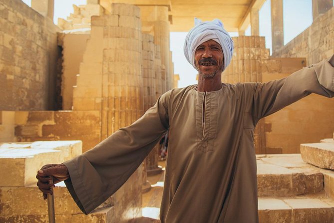 Tour to Giza Pyramids and The Egyptian Museum - What private touring really adds