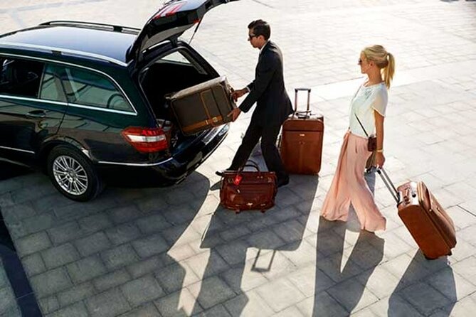 Transfer from Cairo Airport to Hotel at Cairo or Giza - Finding the driver outside Cairo Airport