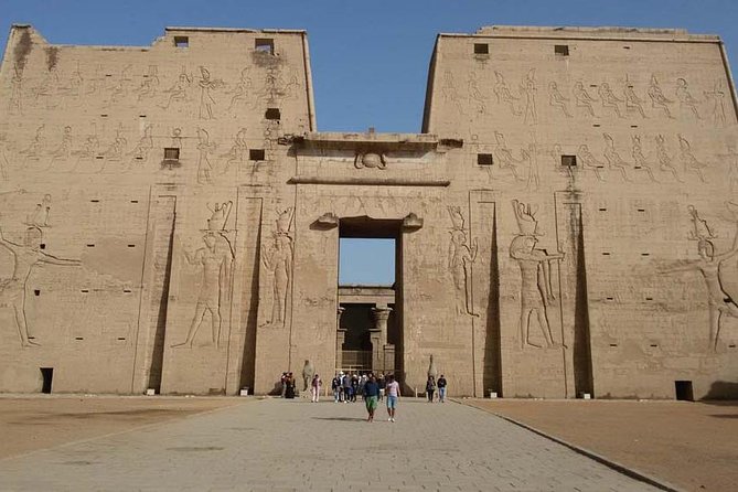 Transfer from Luxor to Aswan - The car, driver, and comfort level