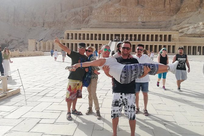 VIP Luxor Day Tour from Hurghada, Small group the top operator - Valley of the Kings: three tombs underground
