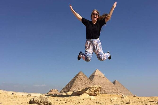 VIP Private Day Tour Giza Pyramids, Memphis and Sakkara Pyramids - Khafre’s remaining capstone explains the famous optical illusion