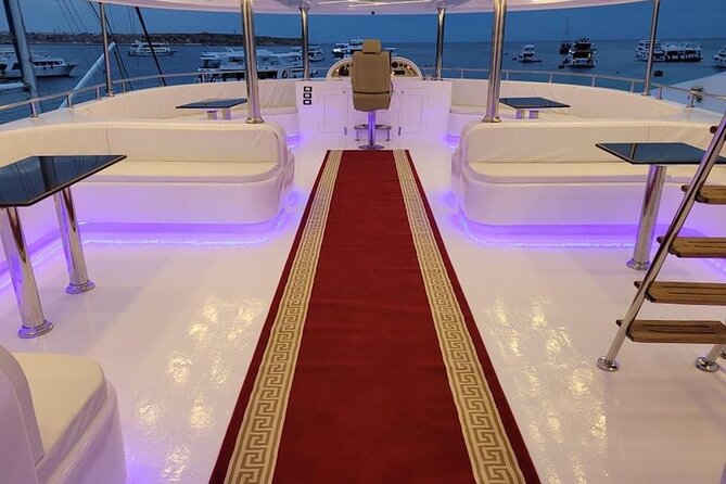 Yacht Cruise with Dinner & Oriental Show - What the $25 price really includes