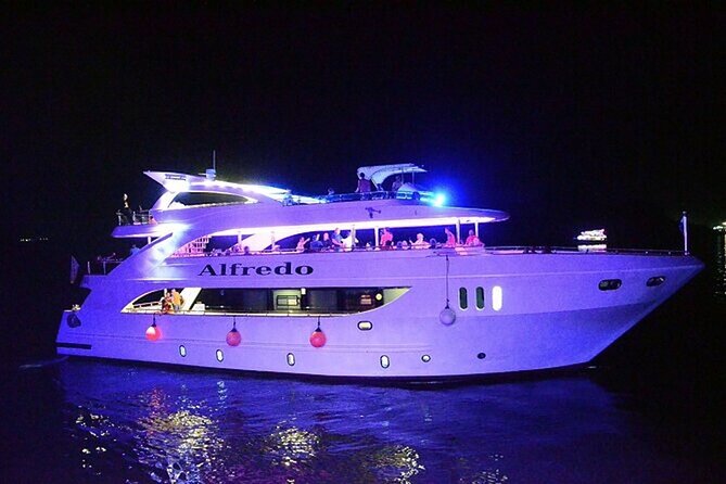 Yacht Cruise with Dinner & Oriental Show - Who will enjoy this yacht evening