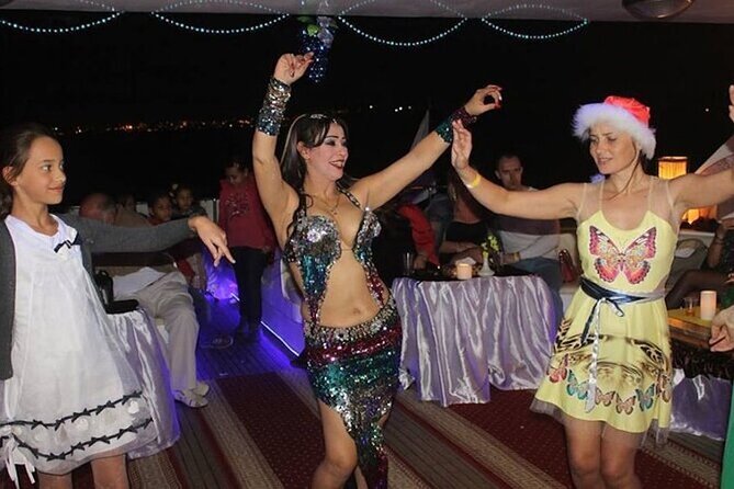 Yacht Cruise with Dinner & Oriental Show - Should you book the Sharm Gate yacht dinner?
